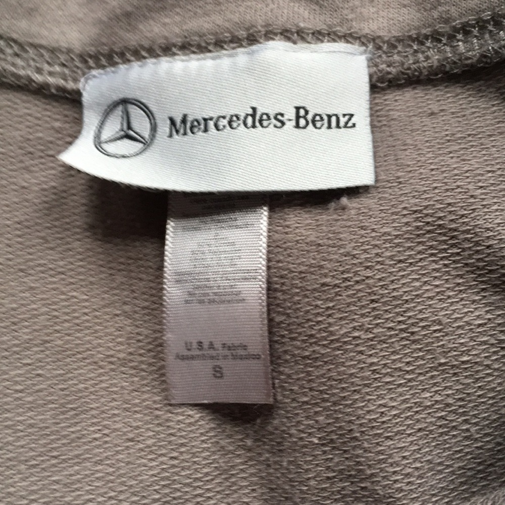 Mercedes-Benz Sweaters - Picture 3 of 12